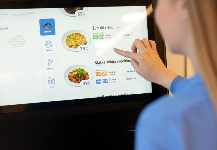BOTS&POTS: El restaurante donde los chefs son robots